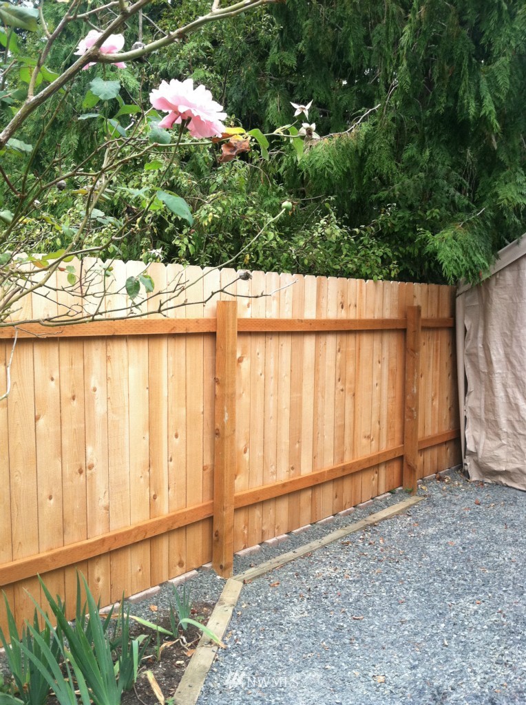 7833 200th Street Southwest Edmonds, WA 98026 - Photo 9 of 25 Gallery Image 9