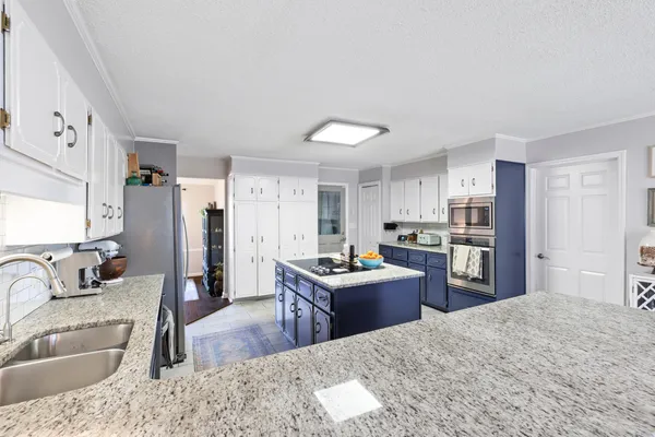 $650,000 | 4002 Burning Tree Lane, Augusta, GA 30906