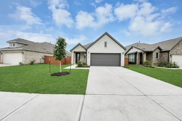$2,200 | 1062 Blue Stone Drive, Beasley, TX 77417