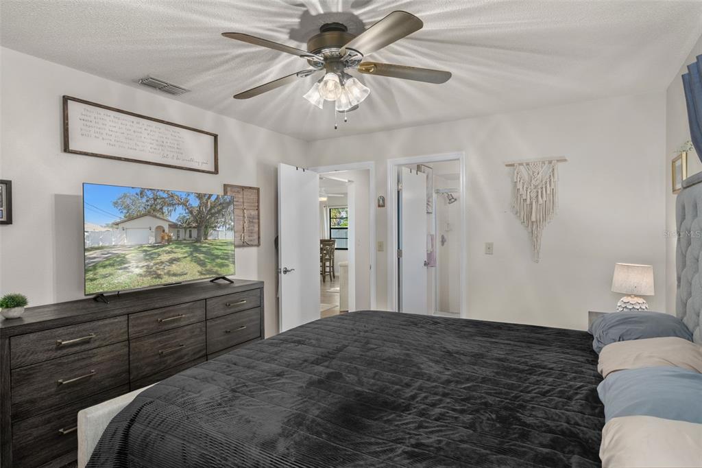 5525 Applegate Drive Spring Hill, FL 34606 - Photo 14 of 24