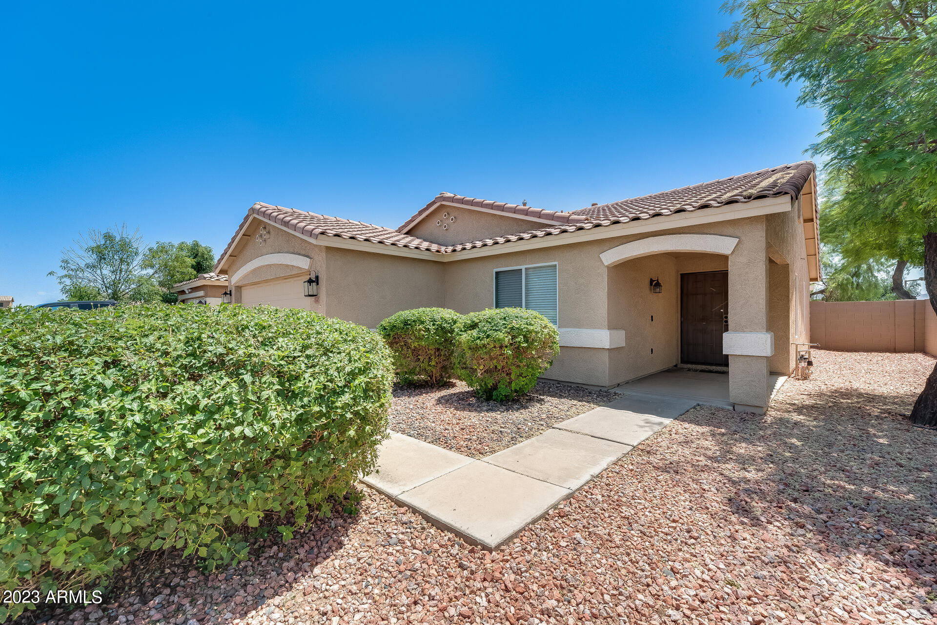 7143 West Zak Road Phoenix, AZ 85043 - Photo 5 of 32 Gallery Image 5