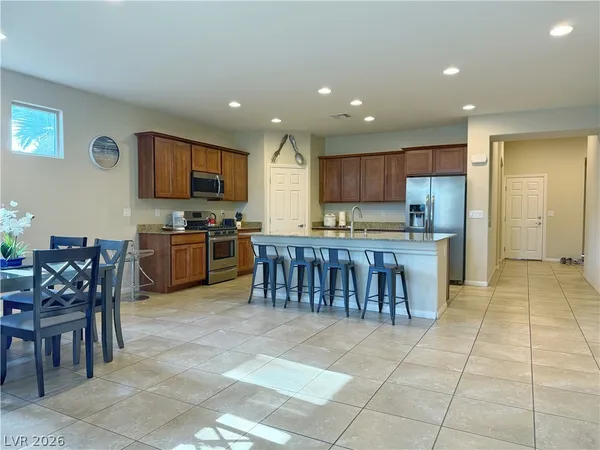 $2,550 | 3548 East Tompkins Avenue, Las Vegas, NV 89121