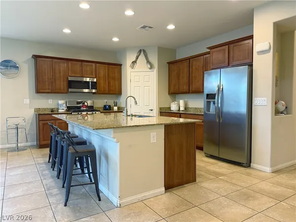 $2,550 | 3548 East Tompkins Avenue, Las Vegas, NV 89121