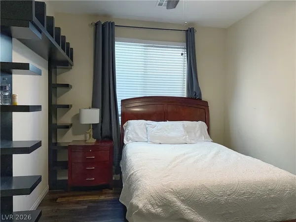 $2,550 | 3548 East Tompkins Avenue, Las Vegas, NV 89121