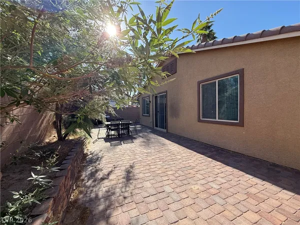 $2,550 | 3548 East Tompkins Avenue, Las Vegas, NV 89121