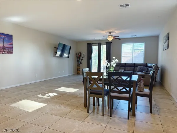 $2,550 | 3548 East Tompkins Avenue, Las Vegas, NV 89121