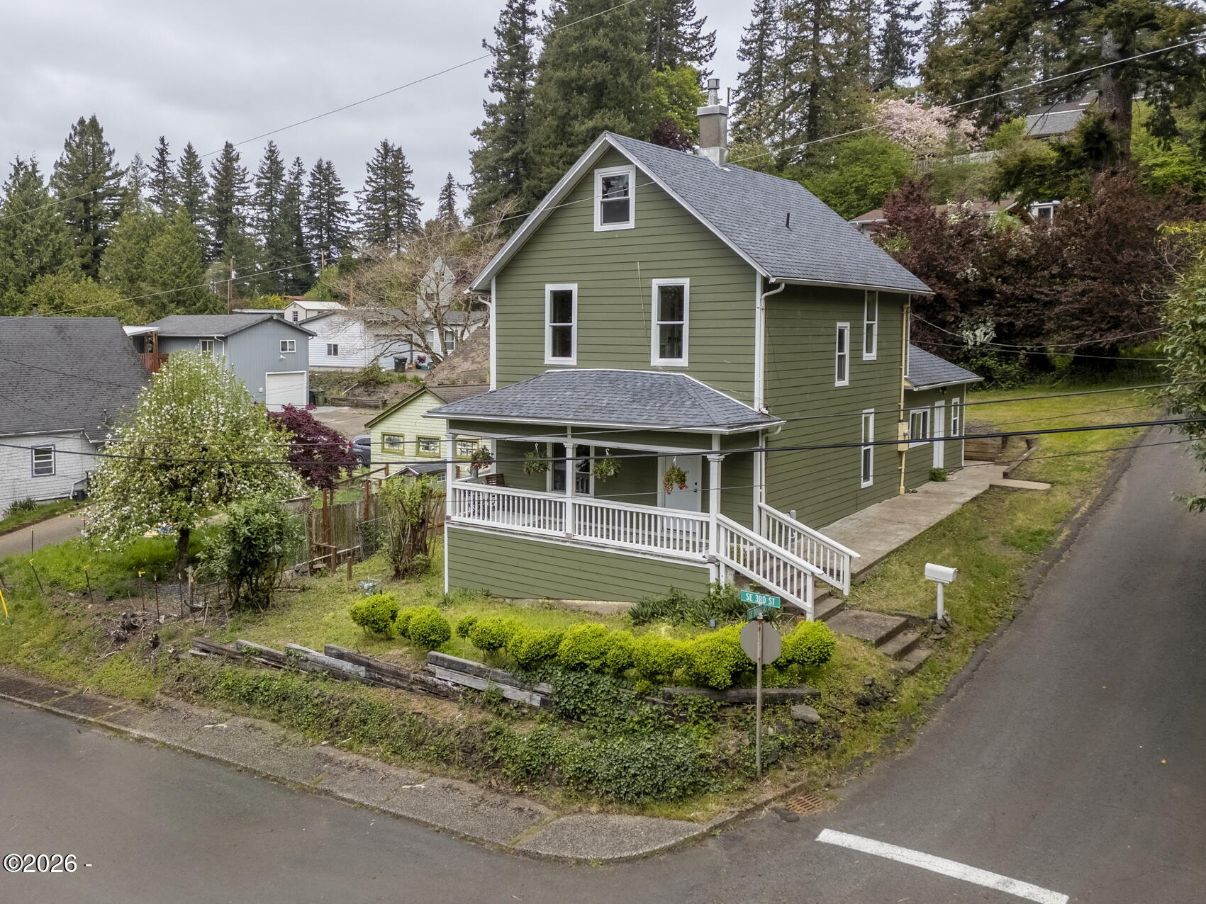 492 Southeast 3rd Street Toledo, OR 97391 - Photo 1 of 62 1