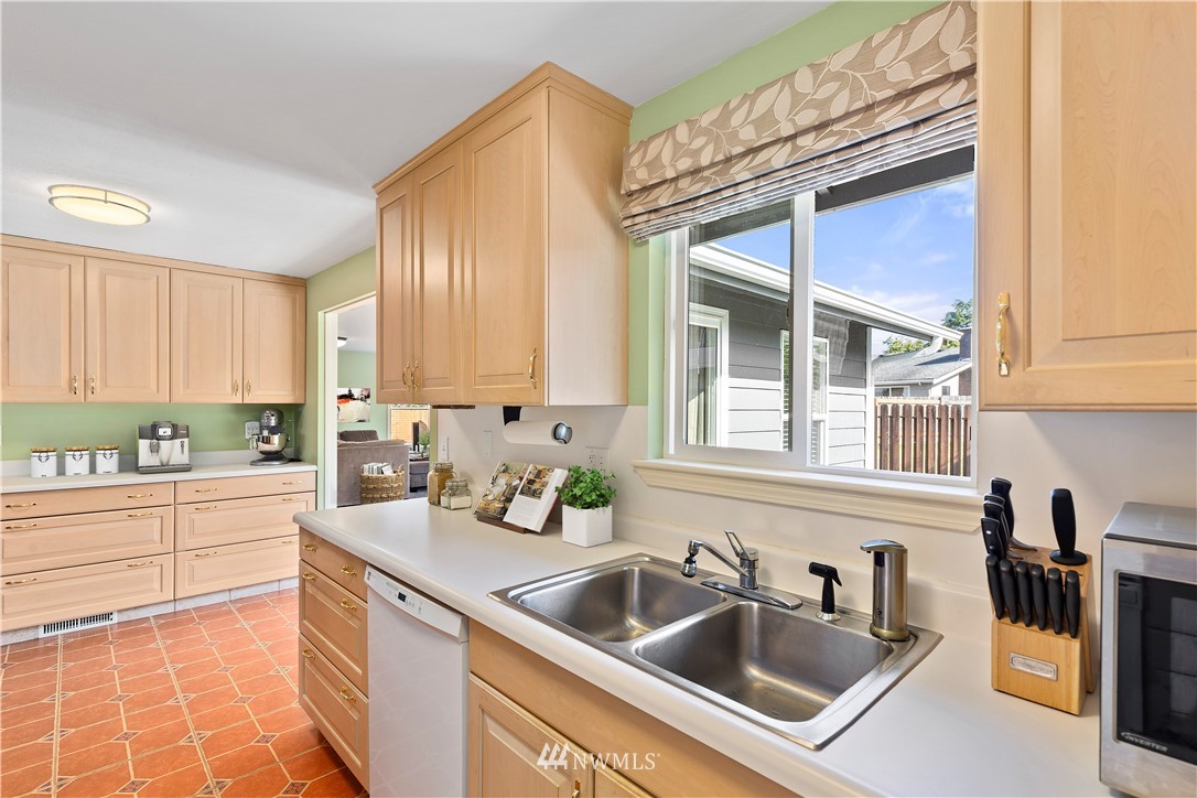 2501 Martin Road Mount Vernon, WA 98273 - Photo 8 of 27 Gallery Image 8