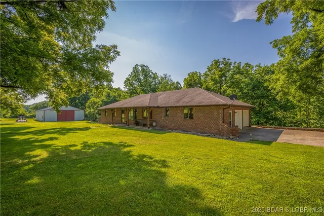 $470,000 | 776 Big Buffalo Road, Stover, MO 65078
