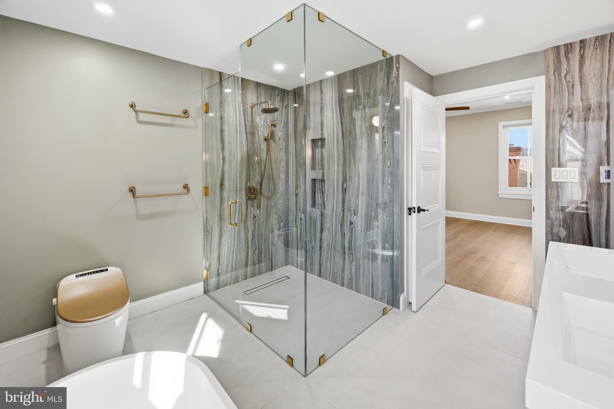 552 North 18th Street Philadelphia, PA 19130 - Photo 31 of 51 a bathroom with a shower a toilet and sink