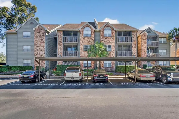 $174,999 | 2500 Winding Creek Boulevard, Unit E203, Clearwater, FL 33761