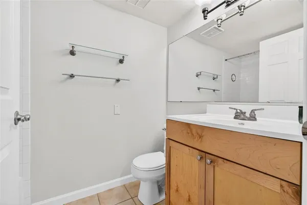 $174,999 | 2500 Winding Creek Boulevard, Unit E203, Clearwater, FL 33761