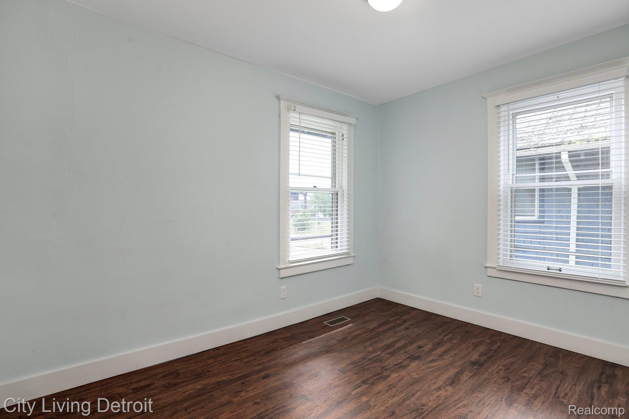 917 Edison Street Detroit, MI 48202 - Photo 21 of 33 917 Edison Street