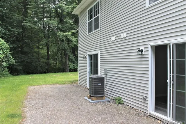 $2,650 | 9 Goodhill Road, Unit 103, Bethel, CT 06801