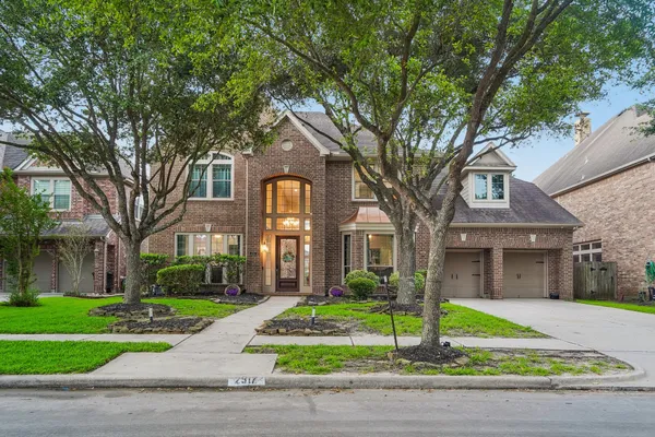 $850,000 | 2917 Auburn Creek Lane, League City, TX 77573