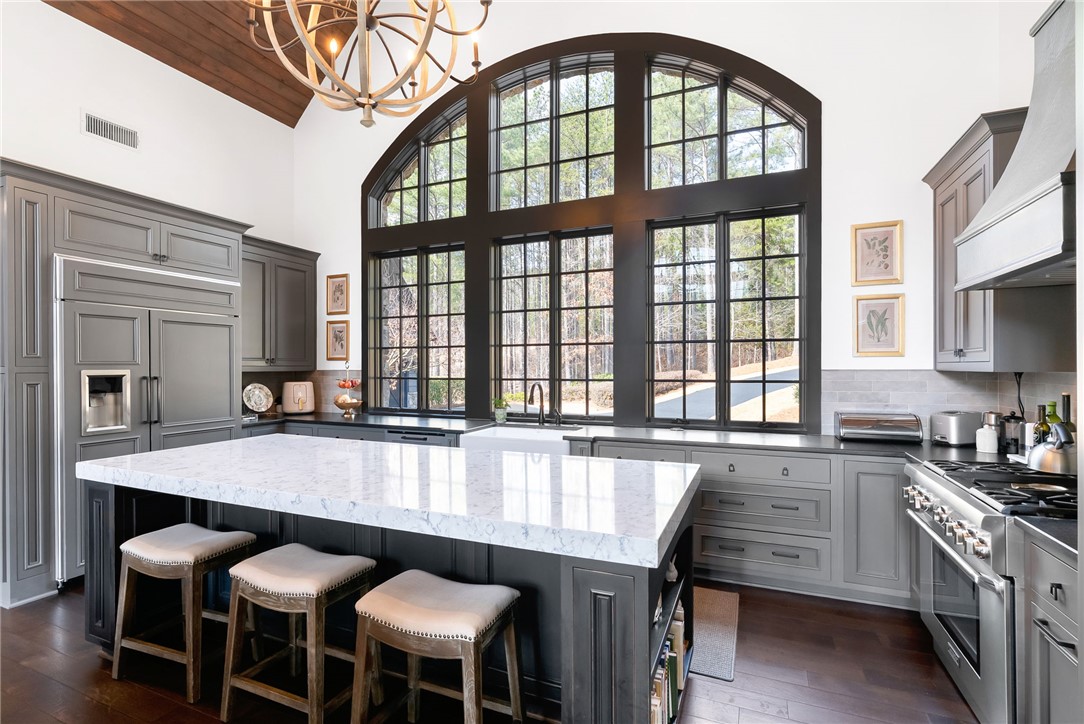 231 Quay Court Sunset, SC 29685 - Photo 11 of 48 Kitchen with large island