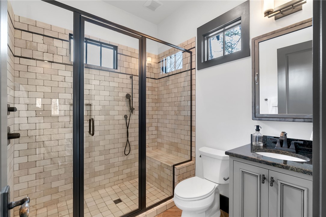 231 Quay Court Sunset, SC 29685 - Photo 23 of 48 Second Ensuite Bathroom on Main Level