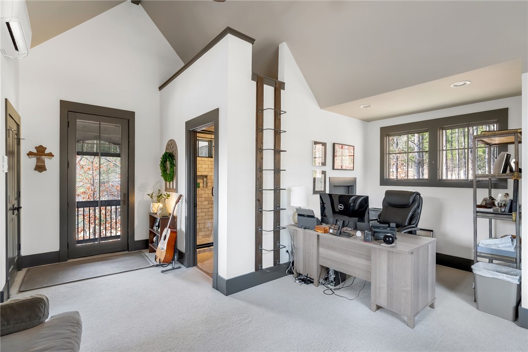 231 Quay Court Sunset, SC 29685 - Photo 41 of 48 Separate Living Quarters/ Apartment with Kitchenette and Full Bath