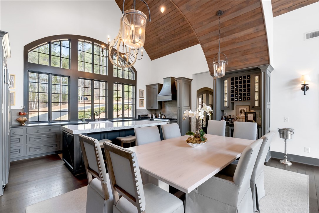 231 Quay Court Sunset, SC 29685 - Photo 9 of 48 Open concept living room, dining room and kitchen