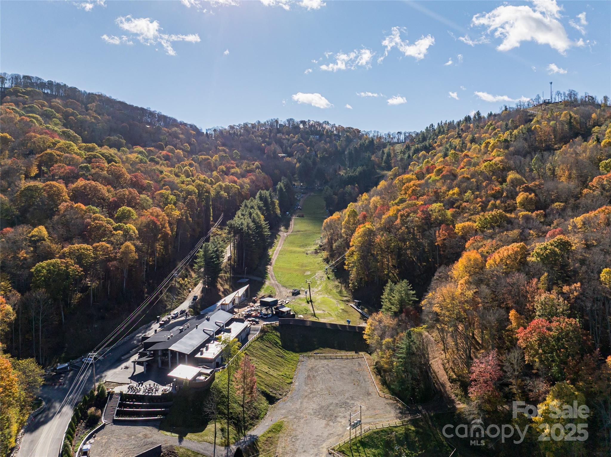 334 Foxden Road Mars Hill, NC 28754 - Photo 38 of 43 a view of a city