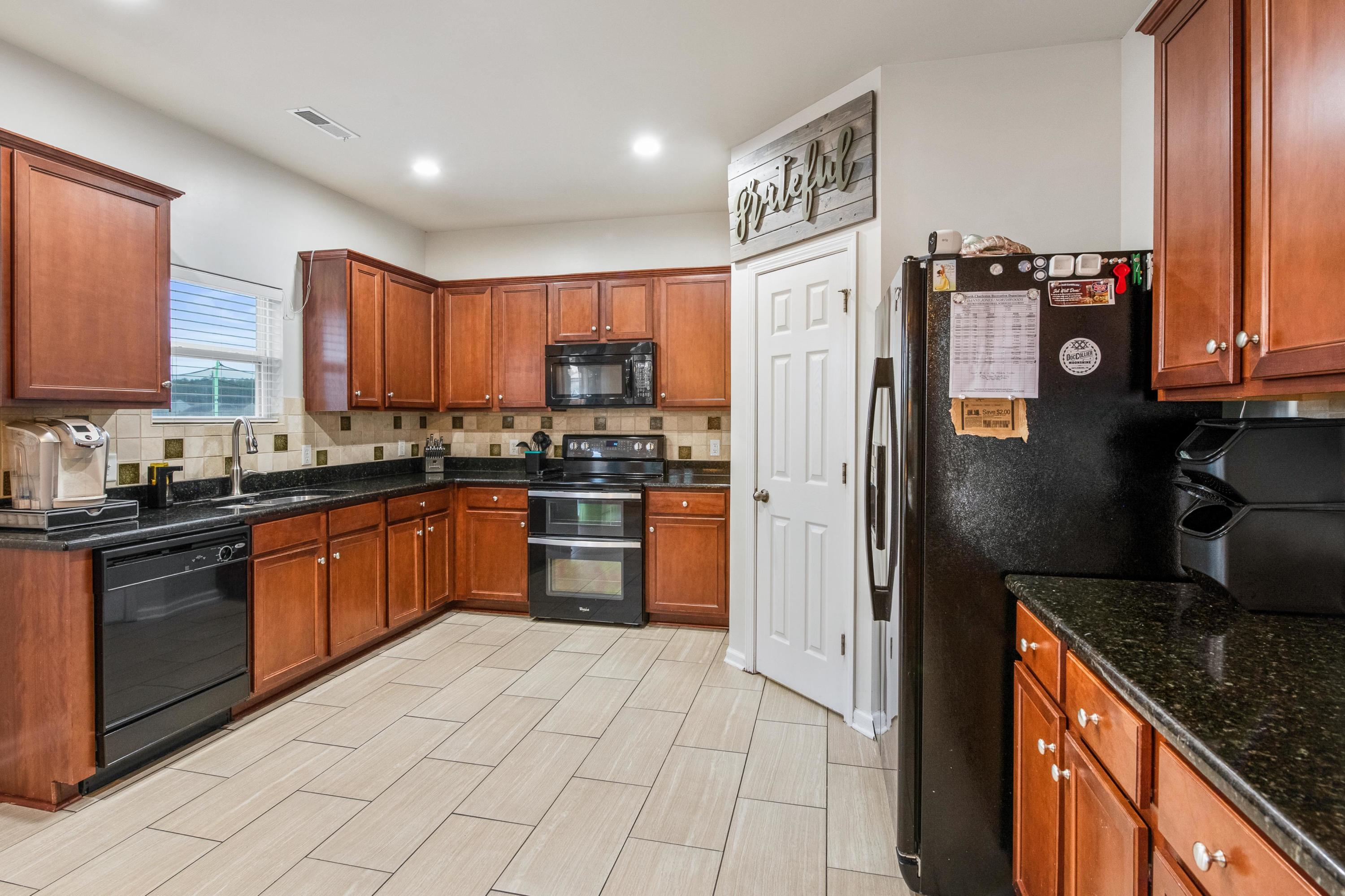328 Deep River Road Summerville, SC 29486 - Photo 4 of 31 328DeepRiverRd-29