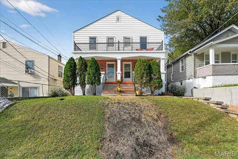 $450,000 | 7114 Drury Lane, St. Louis, MO 63143