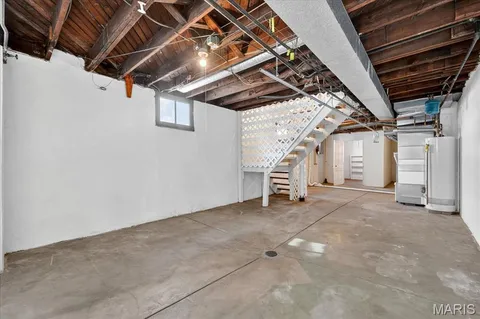 $450,000 | 7114 Drury Lane, St. Louis, MO 63143