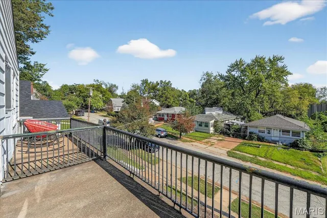 $450,000 | 7114 Drury Lane, St. Louis, MO 63143