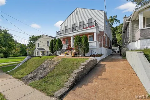 $450,000 | 7114 Drury Lane, St. Louis, MO 63143