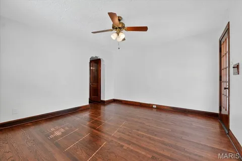 $450,000 | 7114 Drury Lane, St. Louis, MO 63143