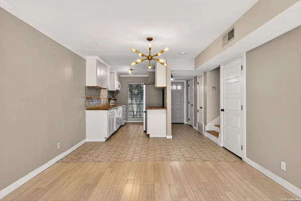 $245,000 | 1045 Shook Avenue, Unit 145H, Olmos Park, TX 78212