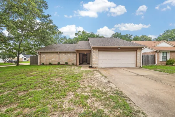 $2,100 | 1534 Valley Landing Drive, Katy, TX 77450