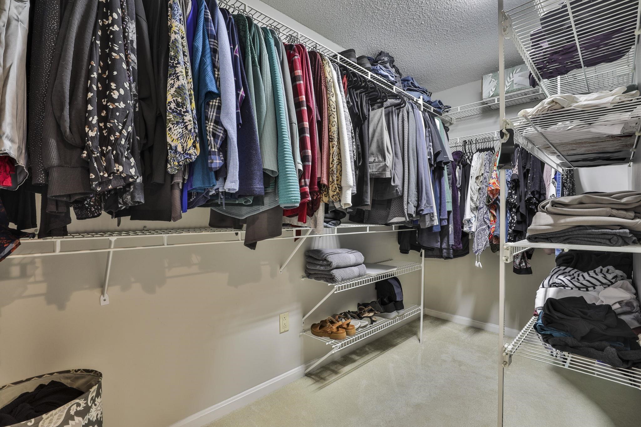 53 Hickory Lane Windham, NH 03087 - Photo 27 of 46