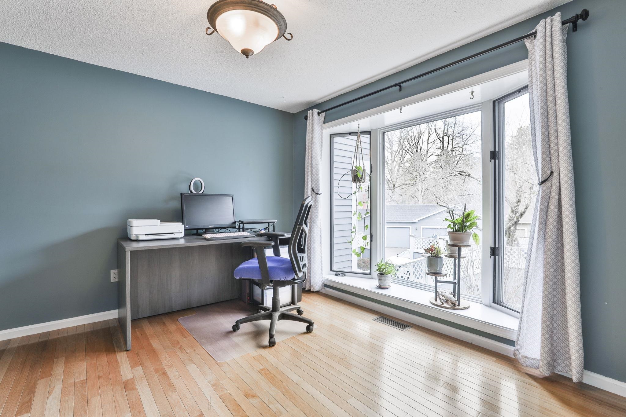 53 Hickory Lane Windham, NH 03087 - Photo 3 of 46