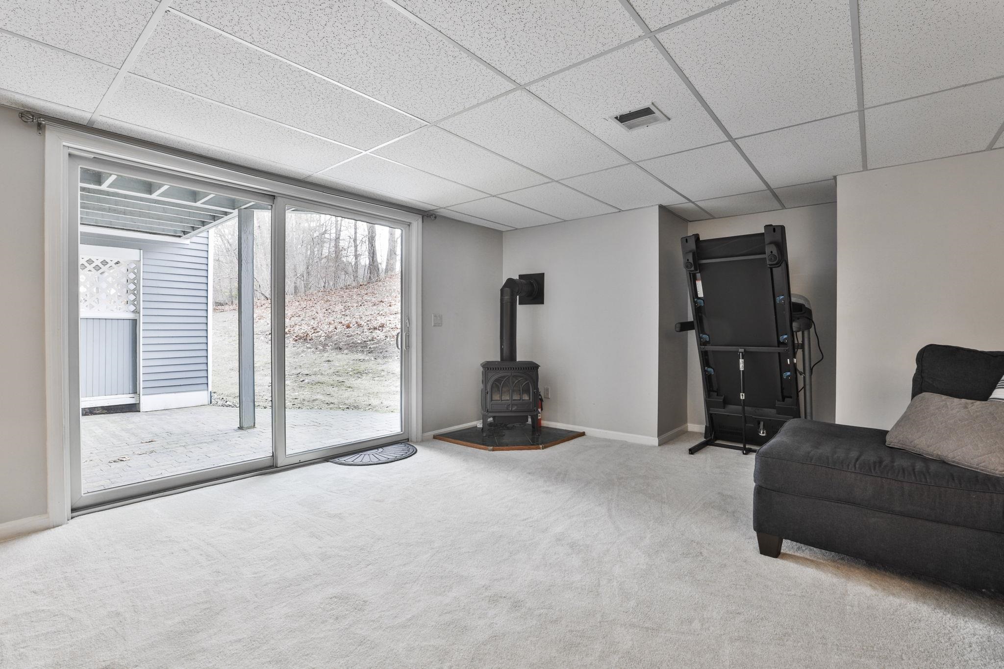 53 Hickory Lane Windham, NH 03087 - Photo 36 of 46