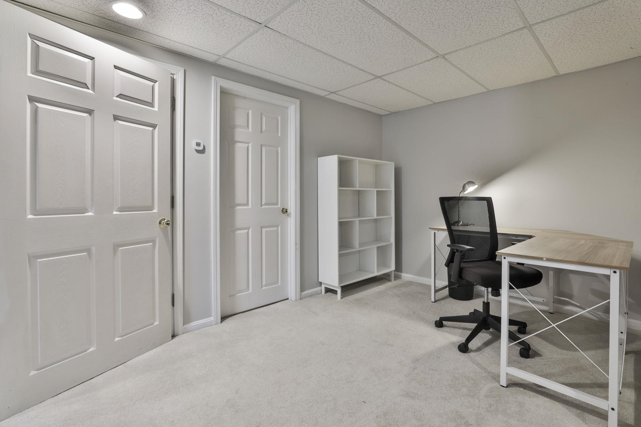 53 Hickory Lane Windham, NH 03087 - Photo 41 of 46