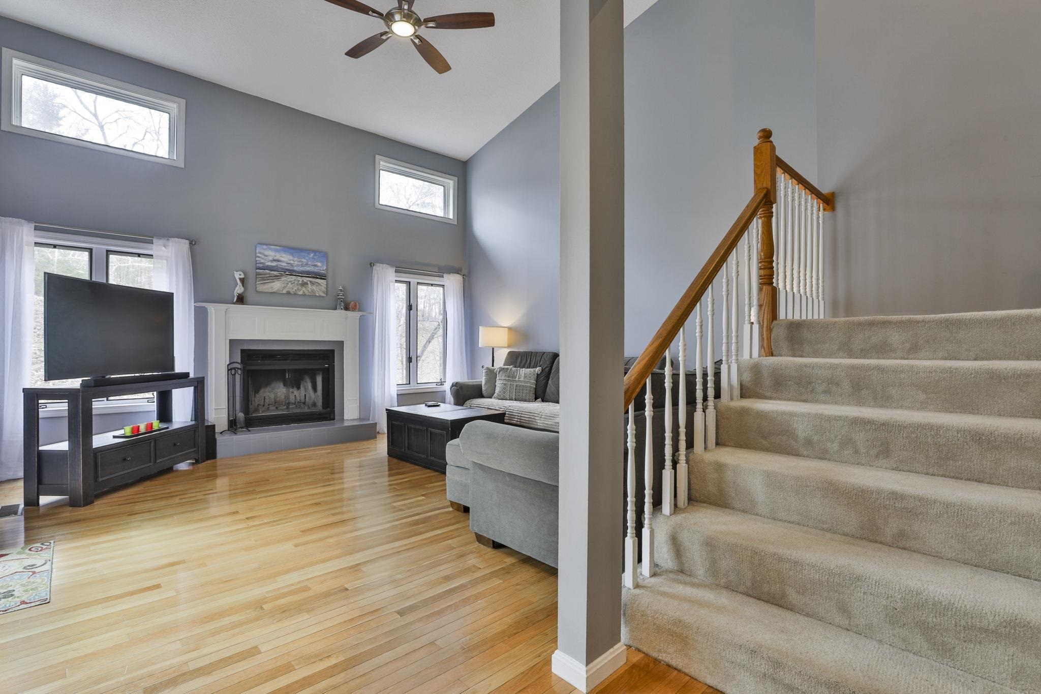 53 Hickory Lane Windham, NH 03087 - Photo 5 of 46