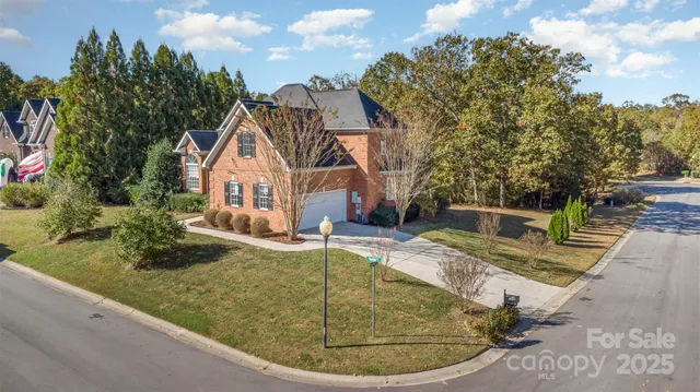 $680,000 | 1900 Astrid Court, Waxhaw, NC 28173
