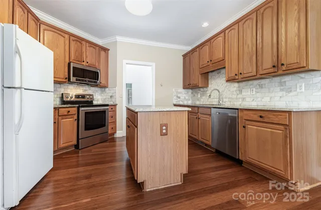 $680,000 | 1900 Astrid Court, Waxhaw, NC 28173