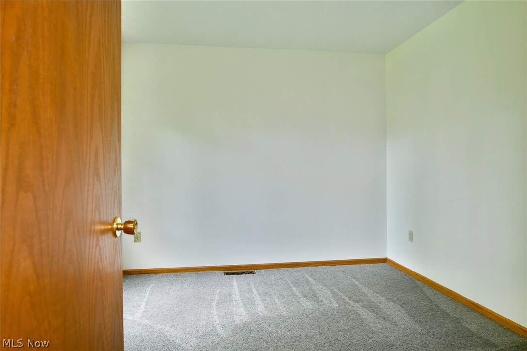 2237 Cadwallader-Sonk Road, Unit A Cortland, OH 44410 - Photo 28 of 50