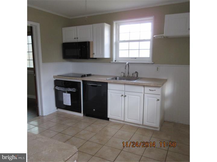 3002 Bath Road Bristol, PA 19007 - Photo 5 of 8 Kitchen