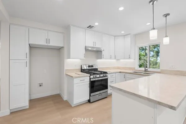 $3,250 | 5846 Freeman Avenue, Unit A, La Crescenta, CA 91214