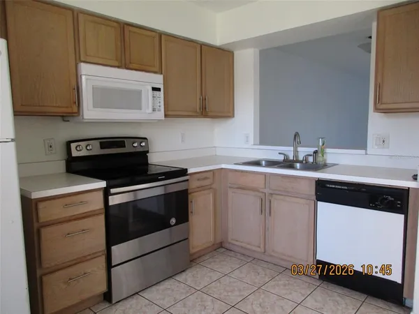 $1,650 | 13336 Fairway Glen Drive, Unit 102, Orlando, FL 32824