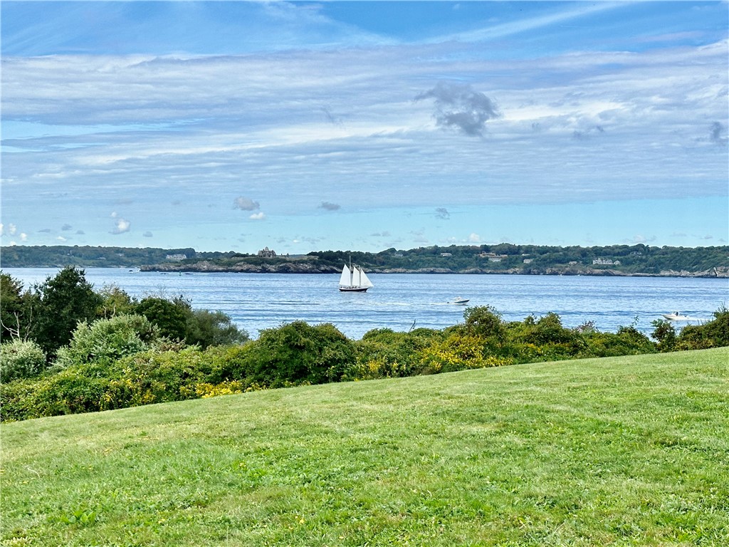 65 Ridge Road, Unit T21/W23 Newport, RI 02840 - Photo 22 of 32