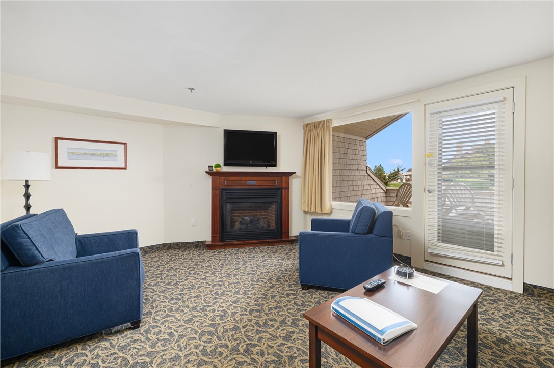 65 Ridge Road, Unit T21/W23 Newport, RI 02840 - Photo 5 of 32