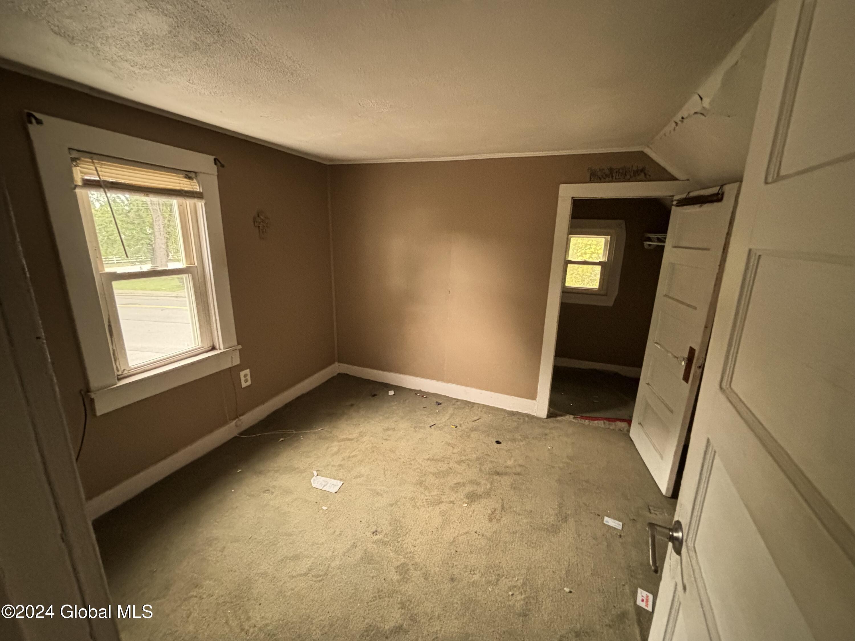 2425 Consaul Road Schenectady, NY 12304 - Photo 19 of 22 IMG_3298