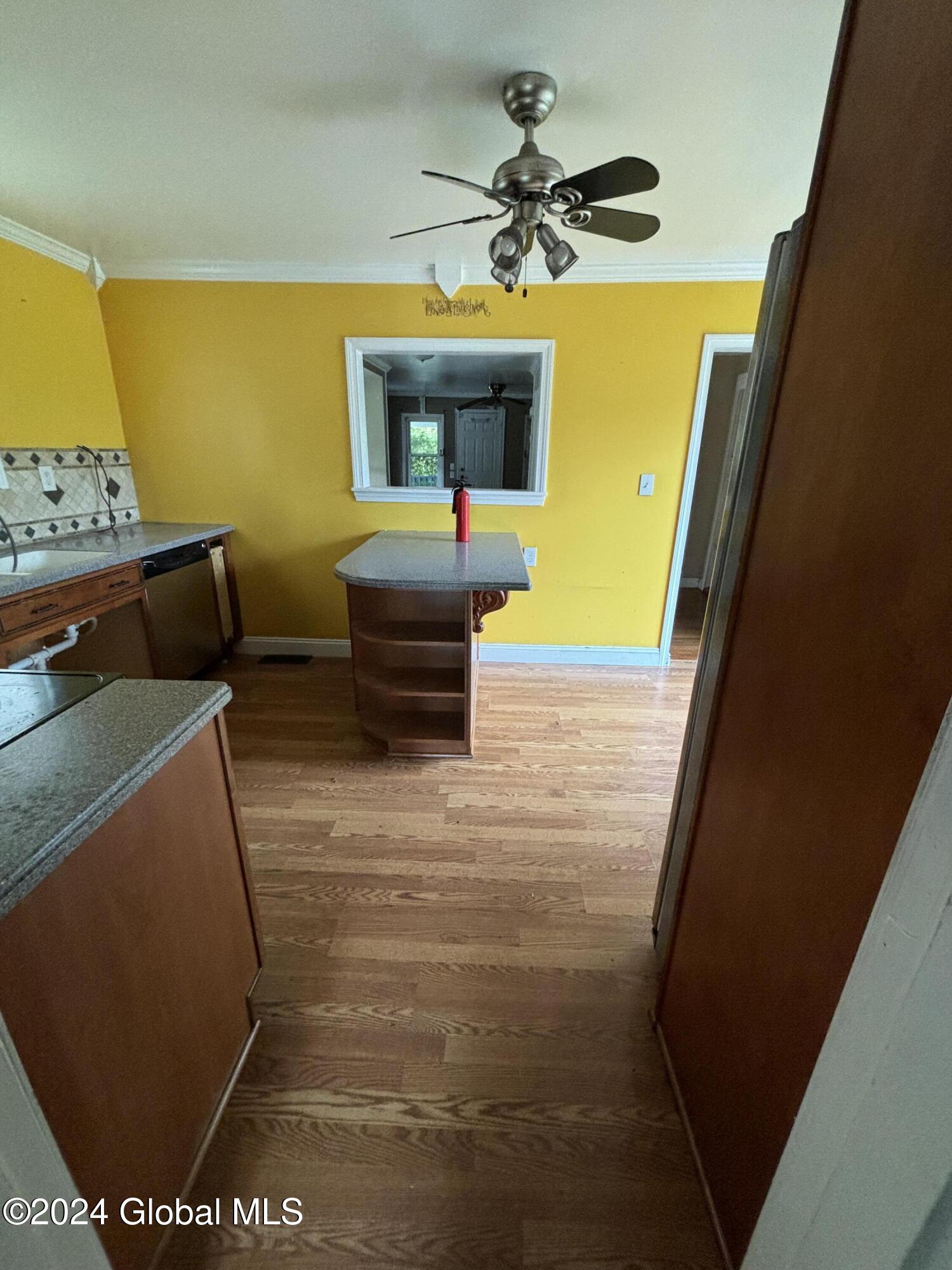 2425 Consaul Road Schenectady, NY 12304 - Photo 5 of 22 IMG_3280