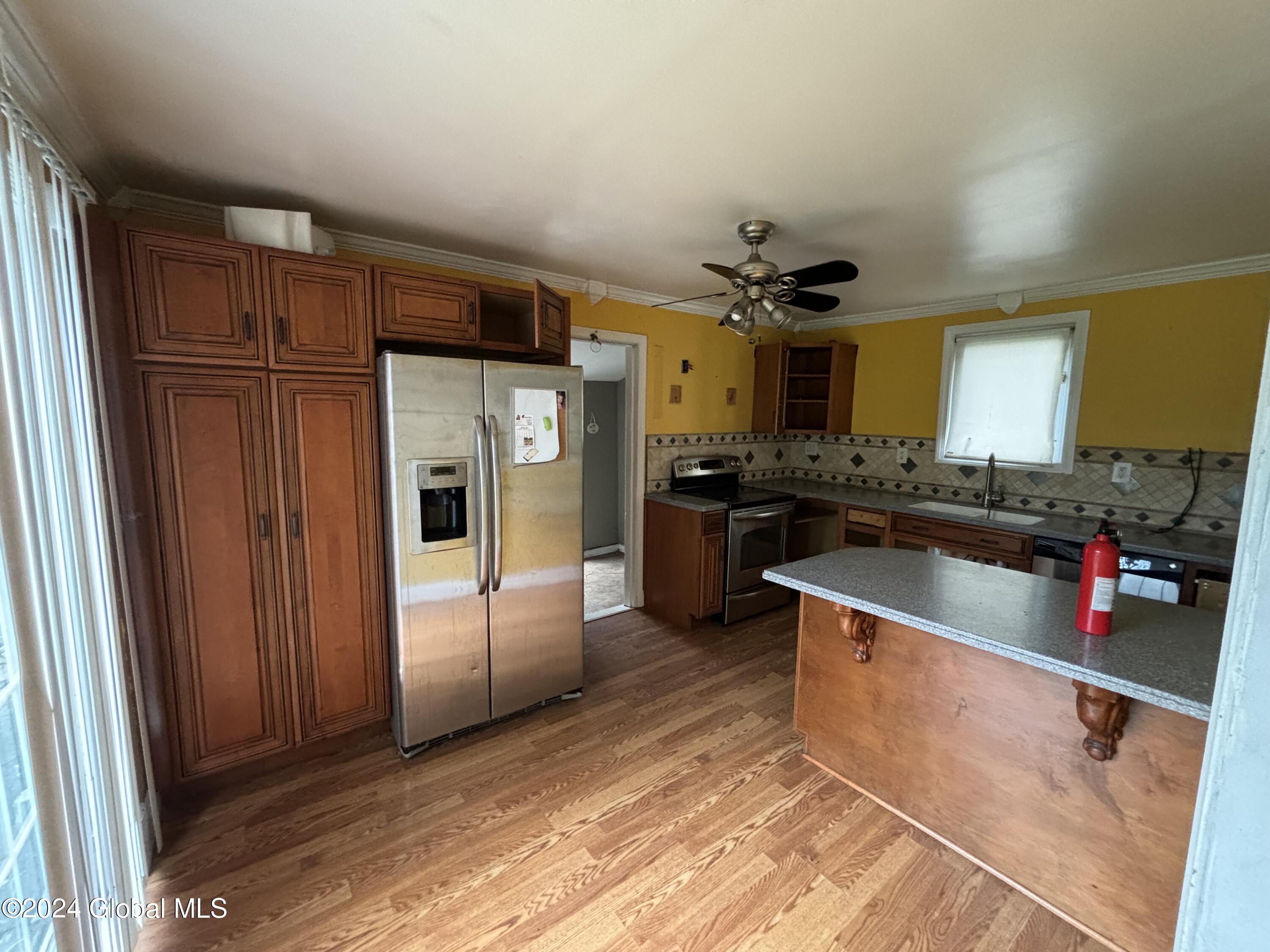 2425 Consaul Road Schenectady, NY 12304 - Photo 7 of 22 IMG_3282