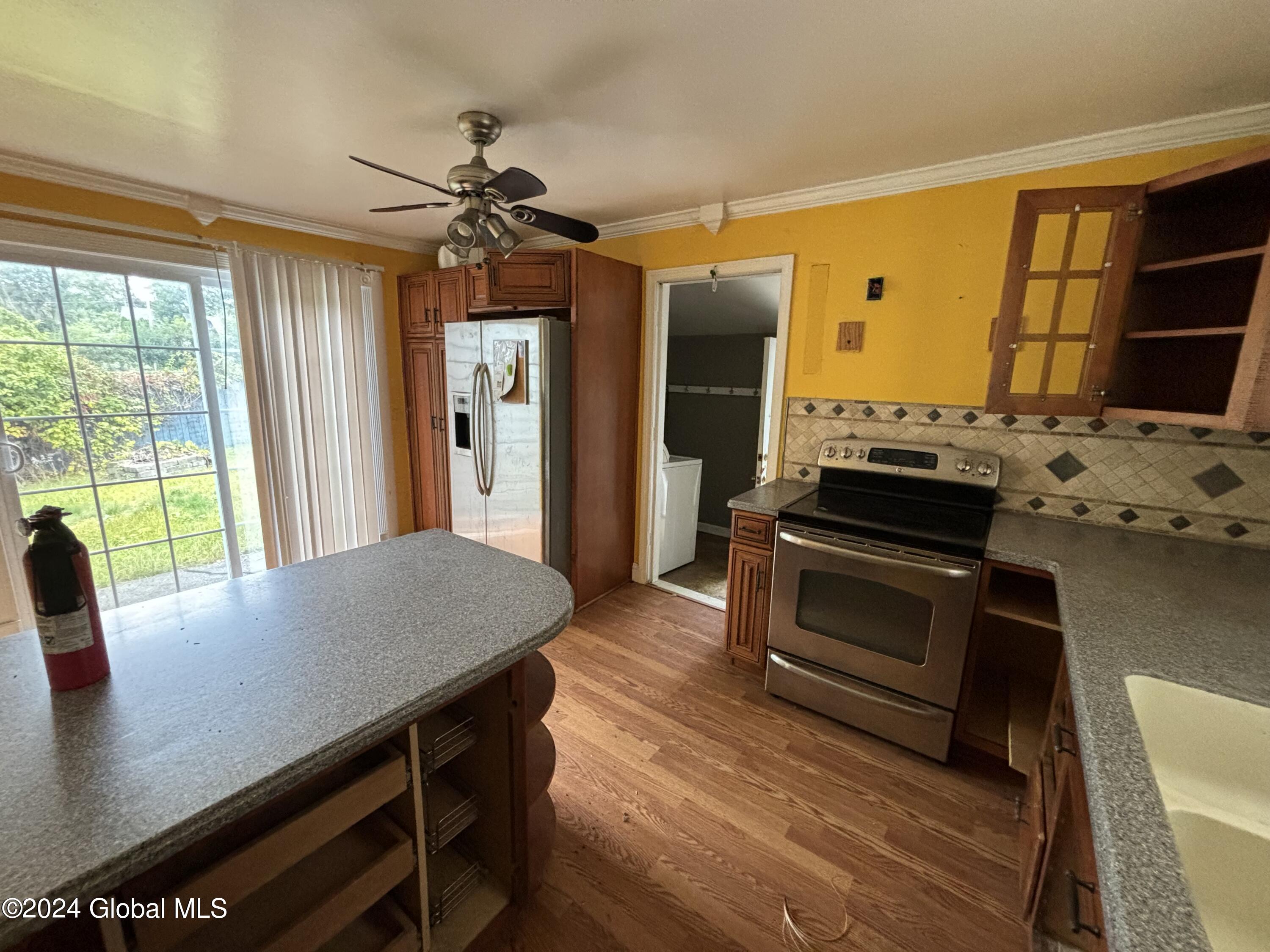 2425 Consaul Road Schenectady, NY 12304 - Photo 9 of 22 IMG_3285