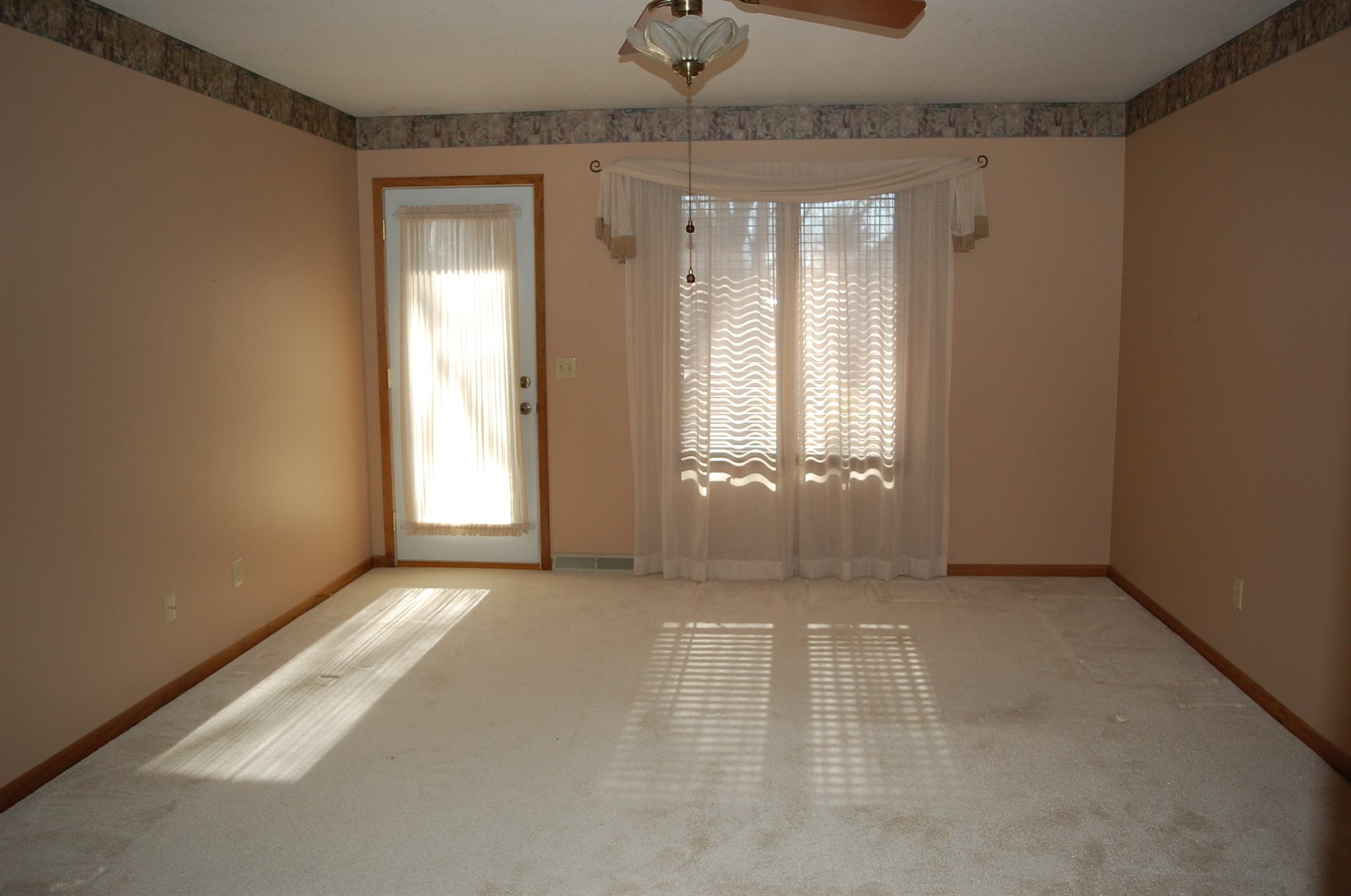 3320 East Ridge Place Bettendorf, IA 52722 - Photo 12 of 26 Gallery Image 12